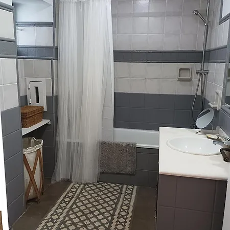 Canovas Apartment *